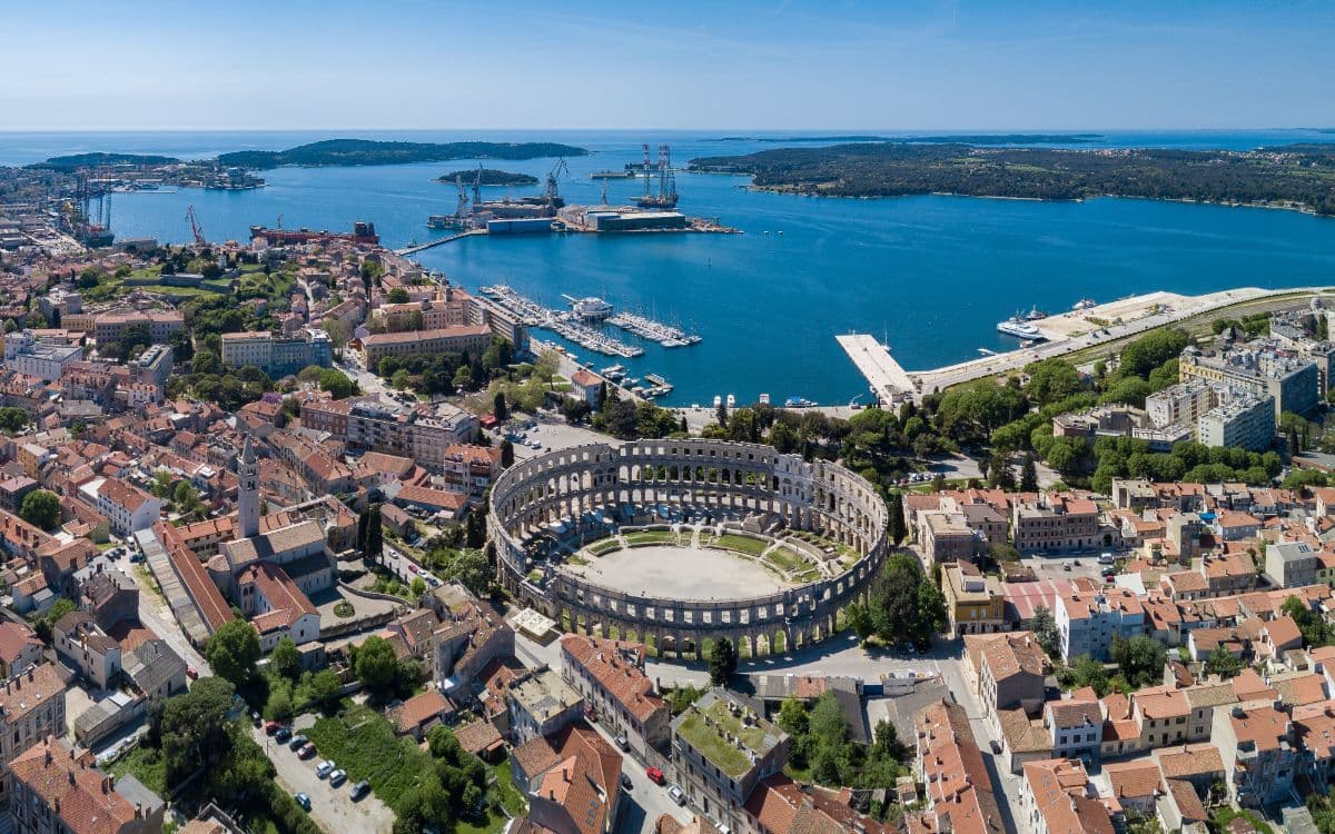 Pula 2